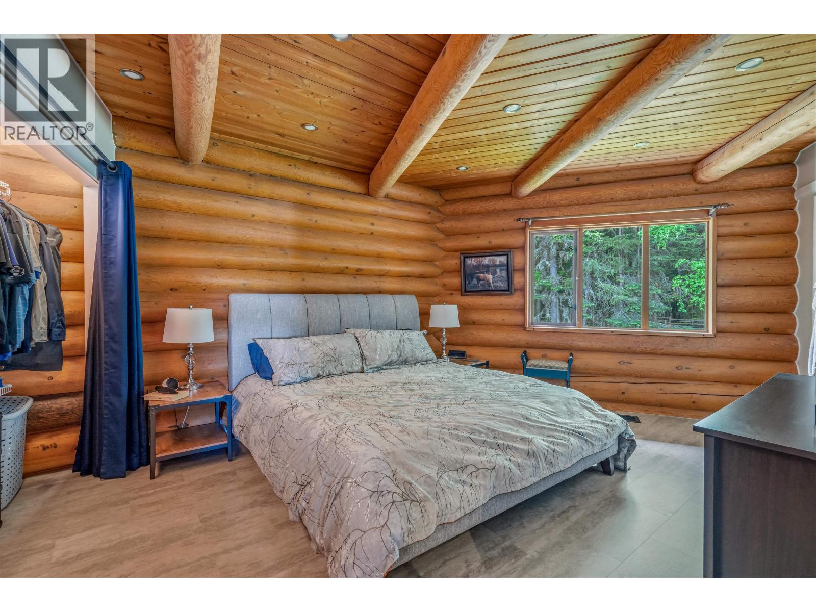 Photo 21 of 41 — 22405 CHIEF LAKE ROAD · Prince George, BC