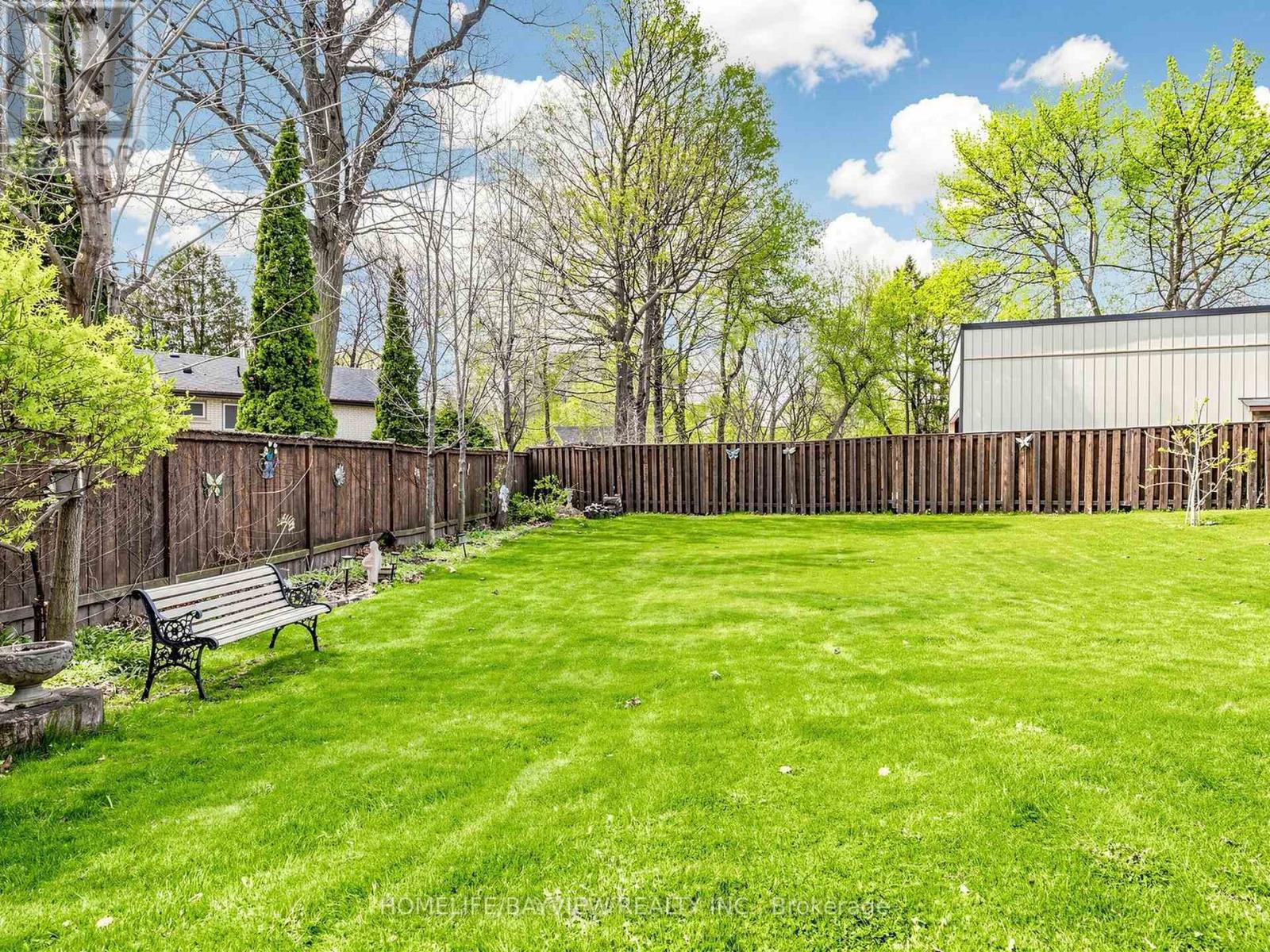 10 WOOLTON CRESCENT - 47