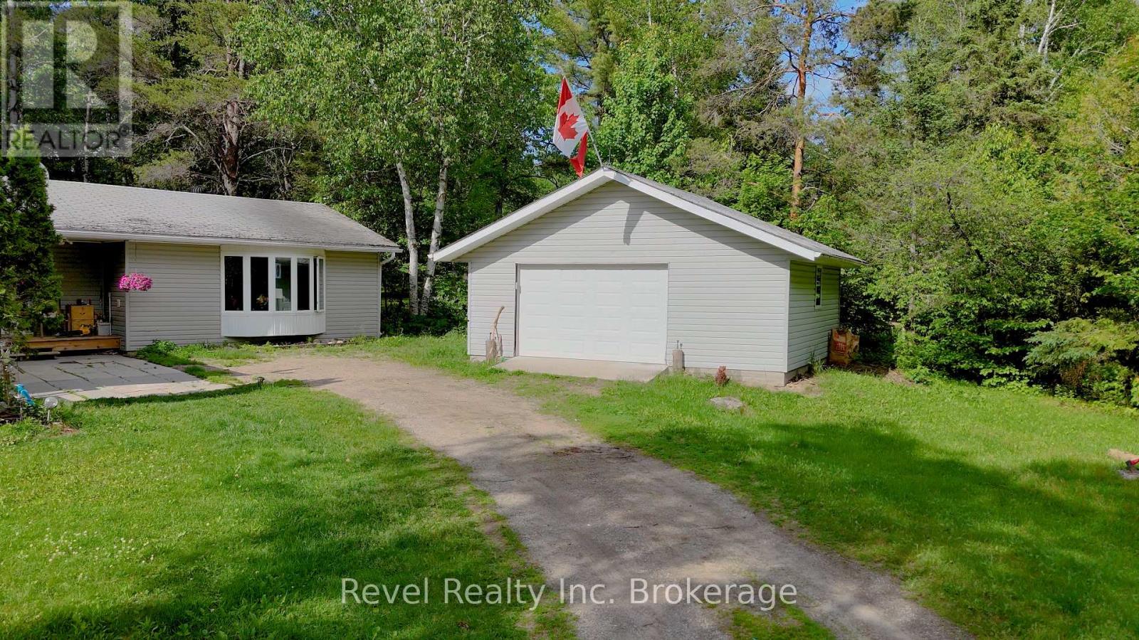 36 TEBBY BOULEVARD - 39