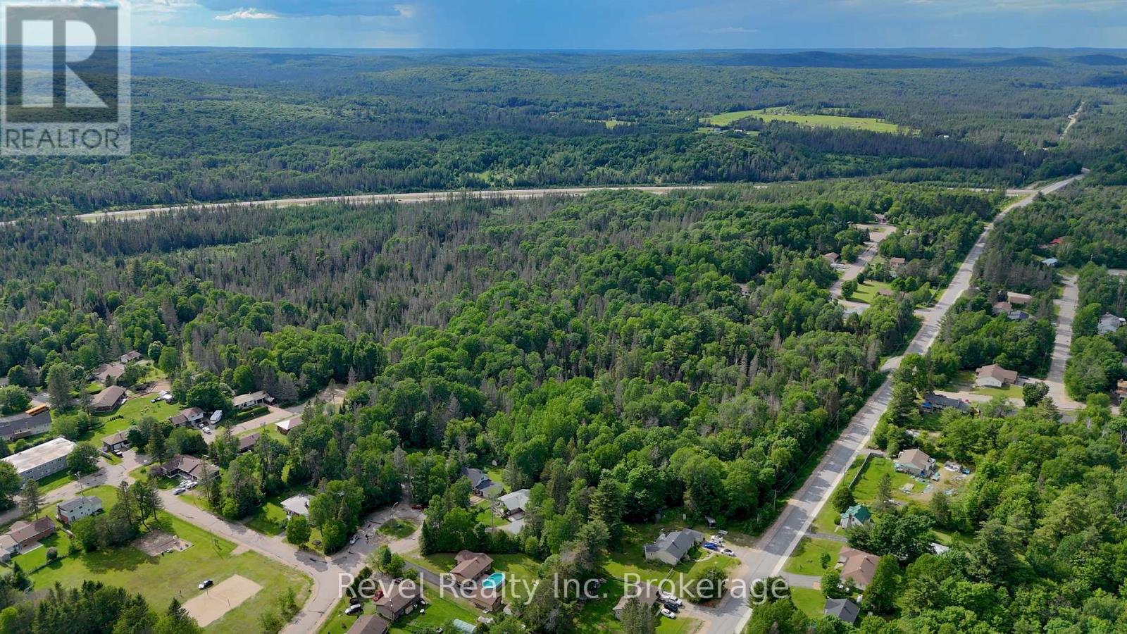 36 TEBBY BOULEVARD - 47