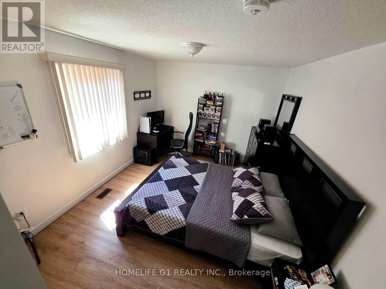 62 DEWSIDE DRIVE E - 13