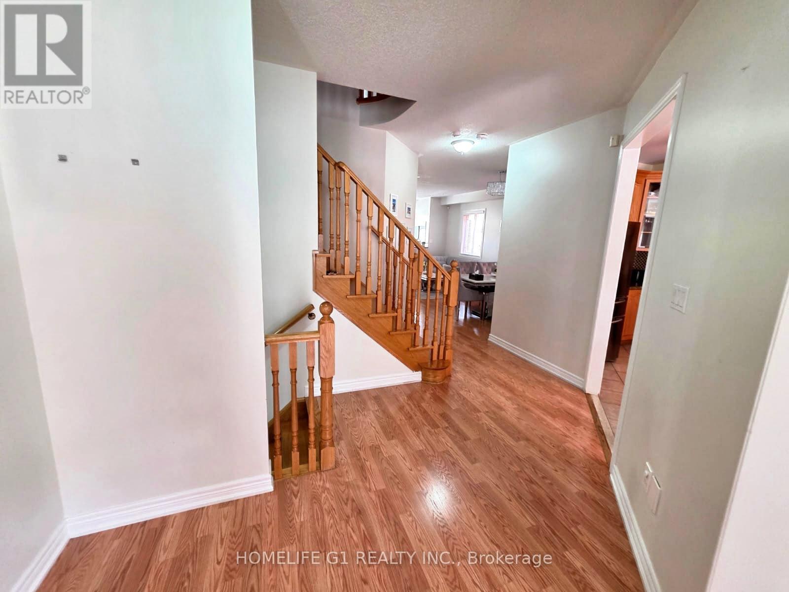62 DEWSIDE DRIVE E - 8