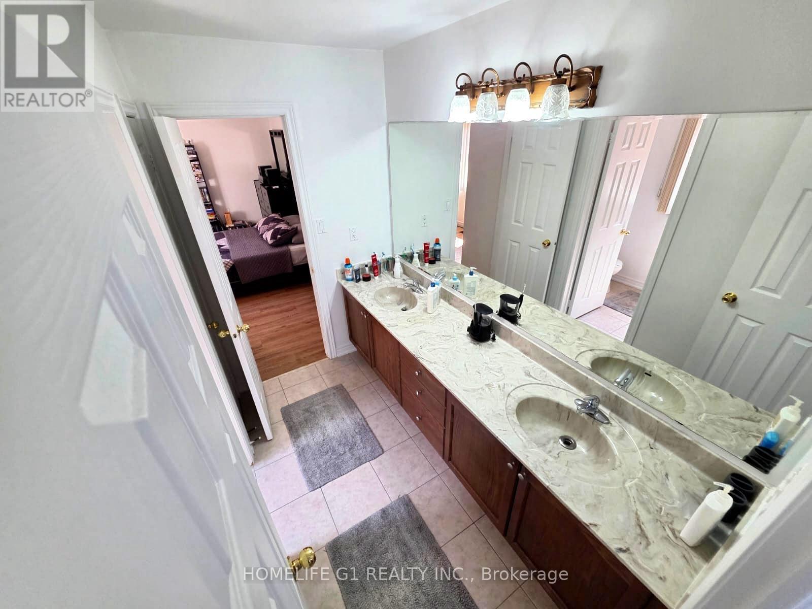 62 DEWSIDE DRIVE E - 15