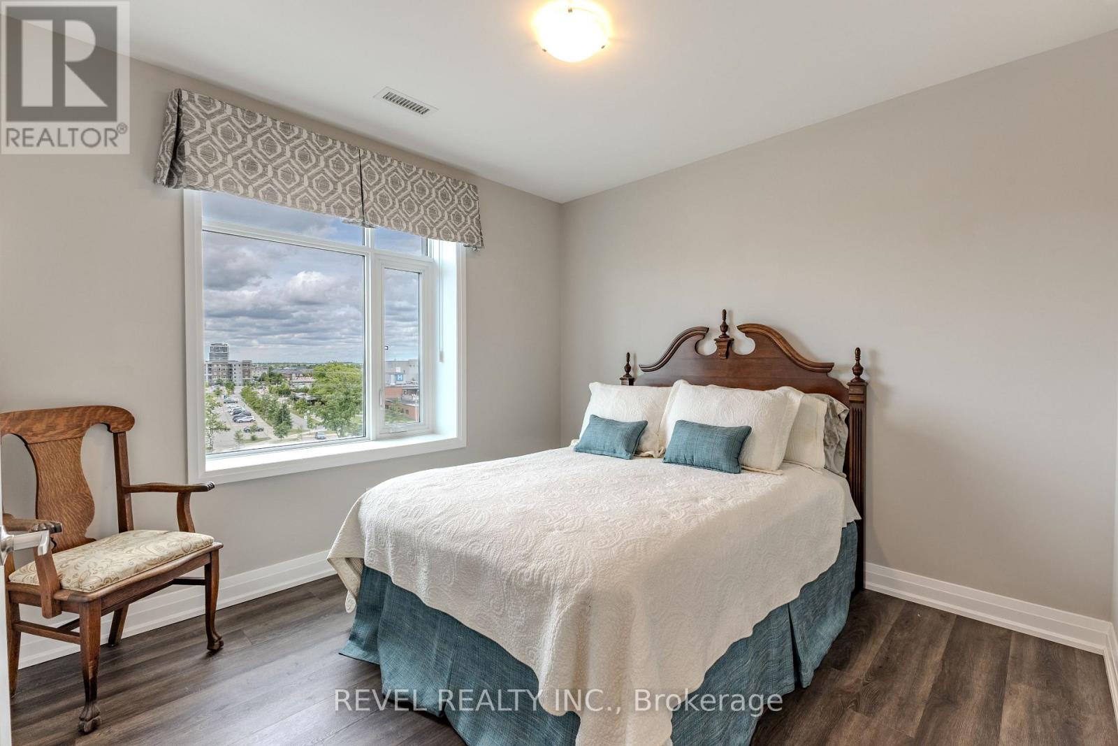 #605 830 MEGSON TERRACE - 7