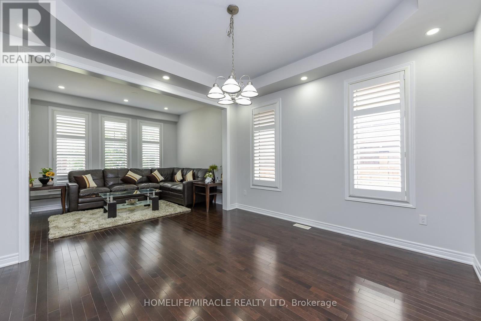 10 DANFIELD COURT - 8