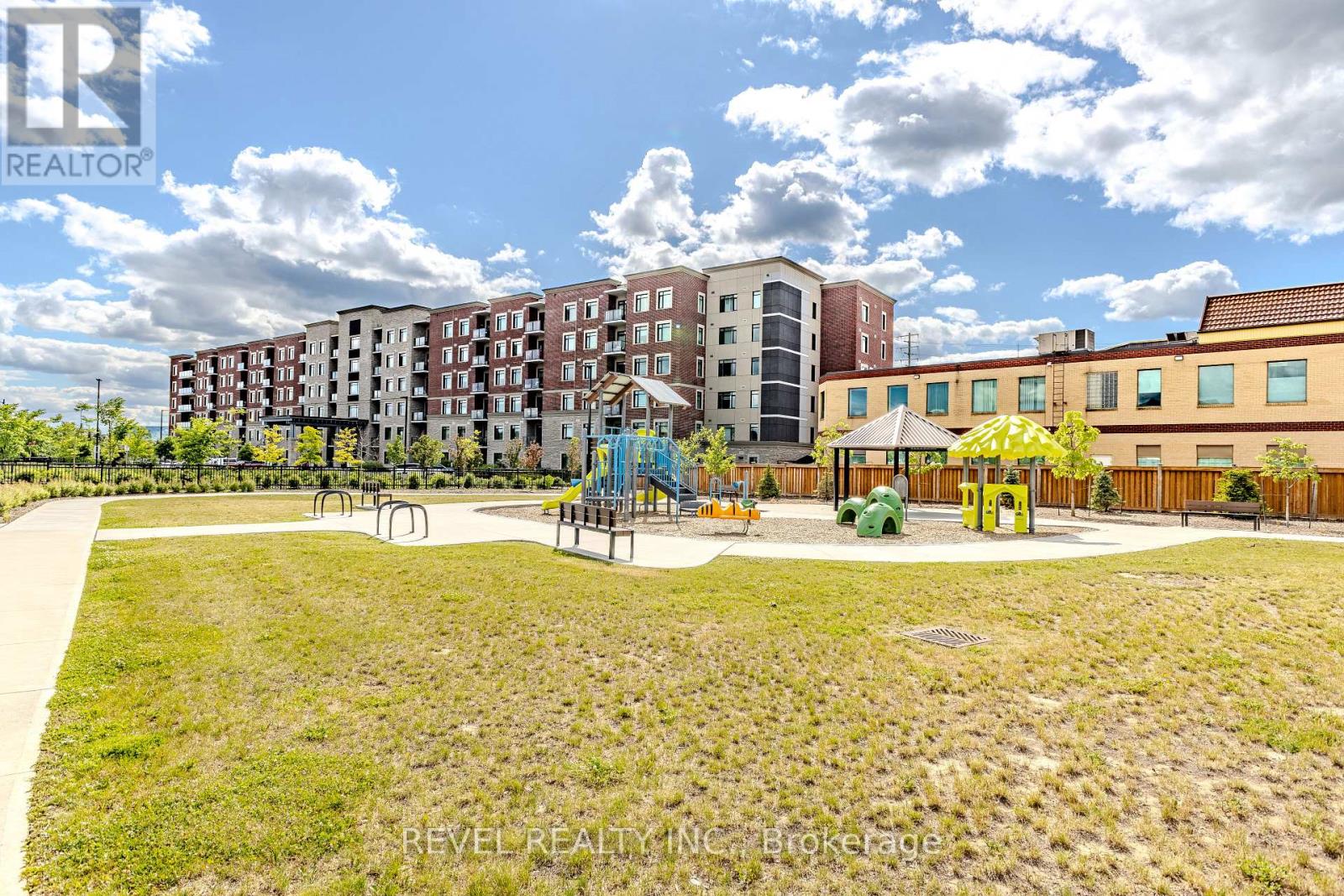 #605 830 MEGSON TERRACE - 20
