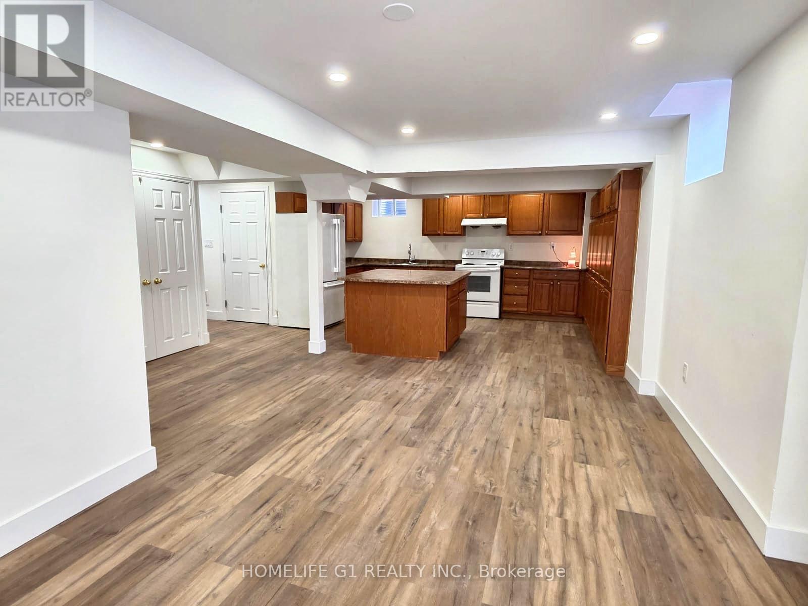 62 DEWSIDE DRIVE E - 22