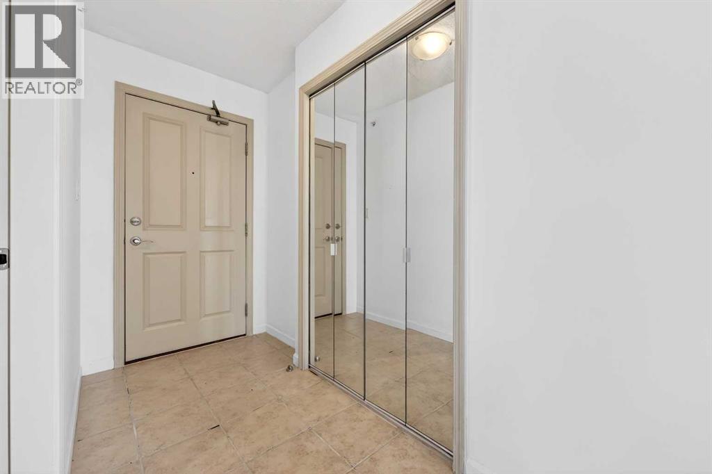 #1301 650 10 Street SW - 3