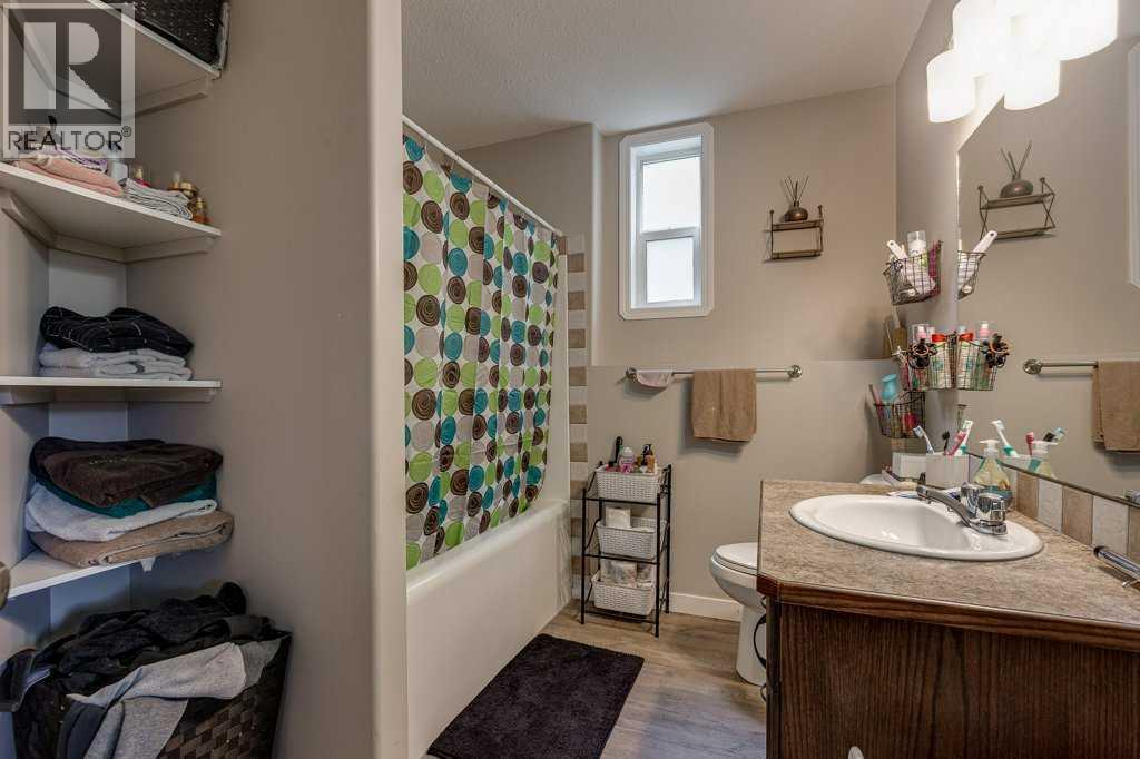 99 Iverson Close — photo 44