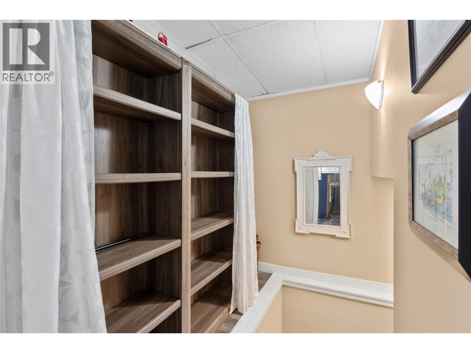 #55 2932 Buckley Road - 35
