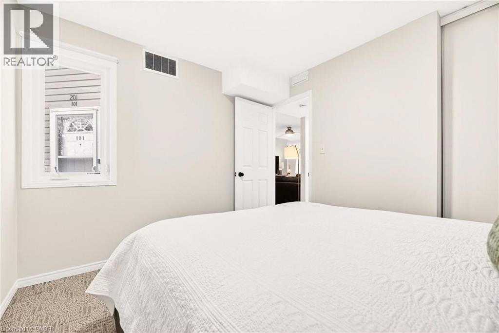 #101 201 DORCHESTER Boulevard - 30