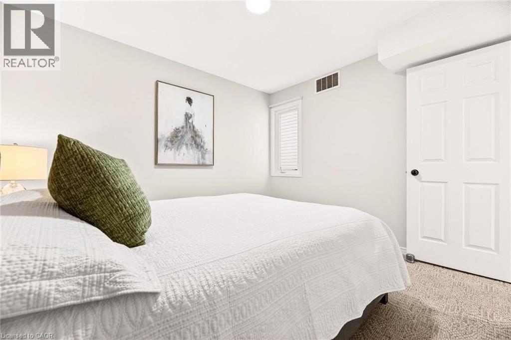 #101 201 DORCHESTER Boulevard - 31