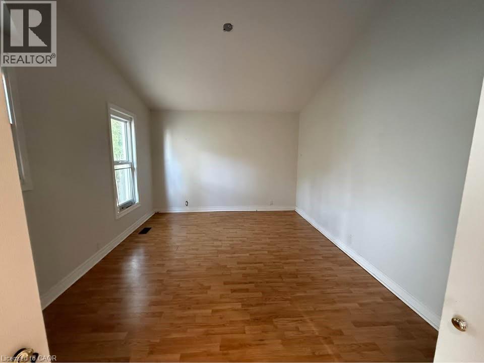 3-bedroom home for sale at 104 QUEEN STREET NORTH Street, Simcoe ON · photo 9 of 14