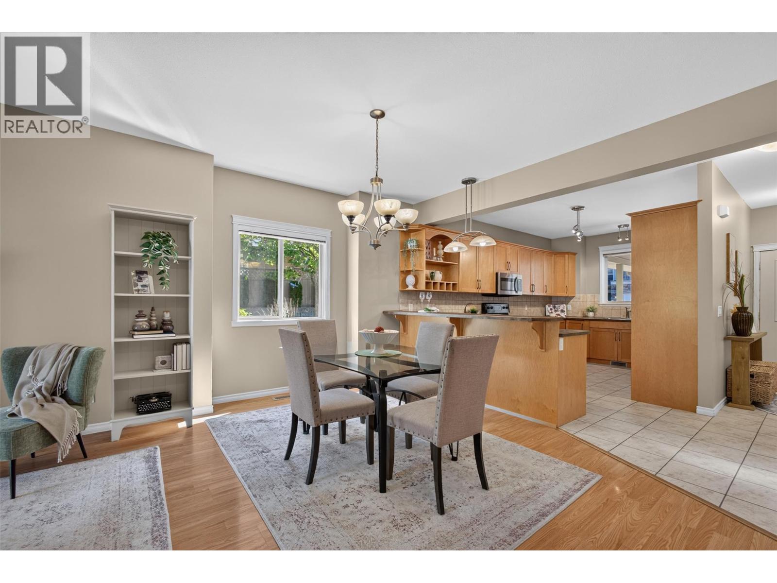 5 1798 Olympus Way, West Kelowna