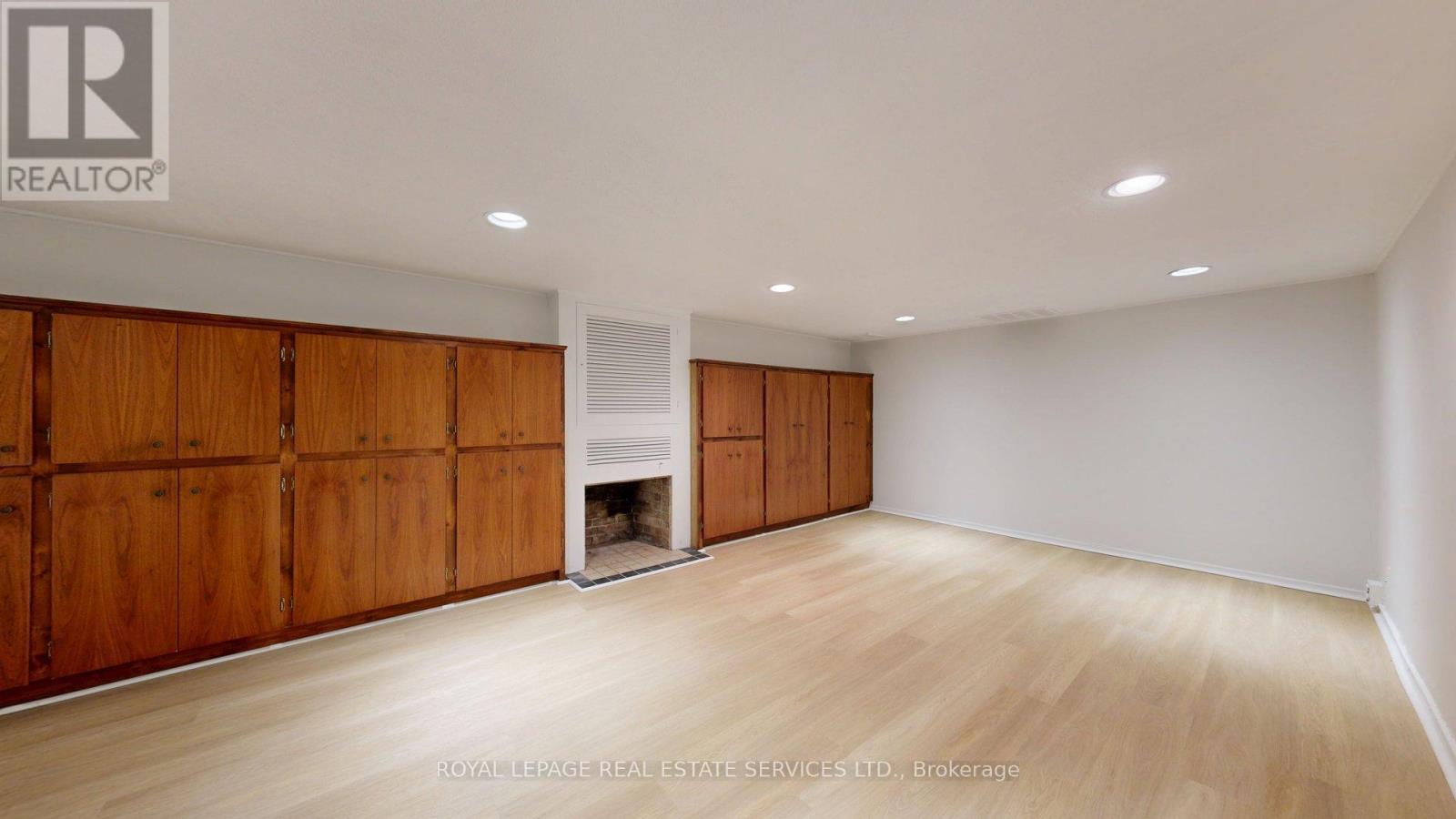 31 BURNHAMTHORPE PARK BOULEVARD - Image 36