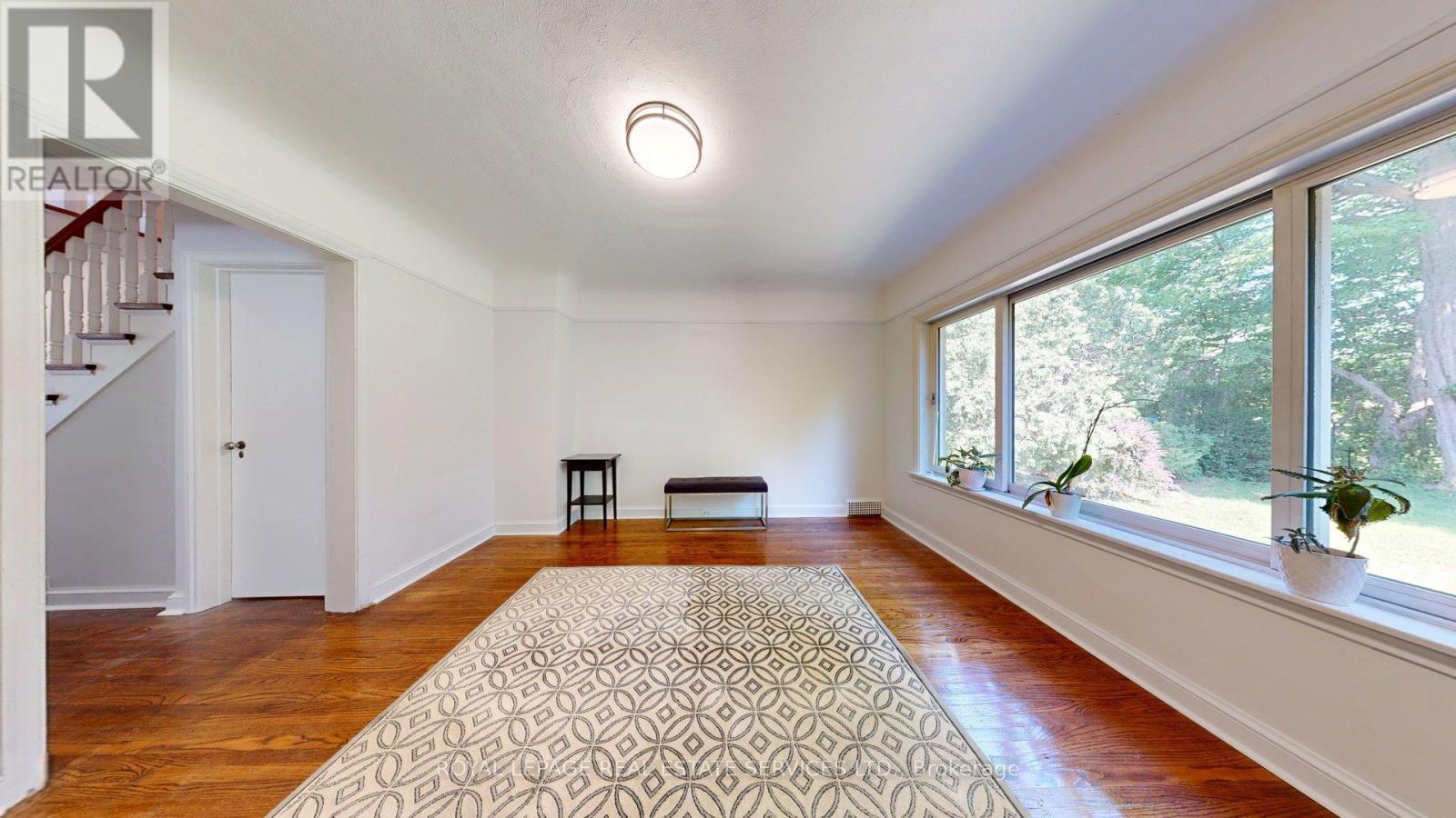 31 BURNHAMTHORPE PARK BOULEVARD - 12