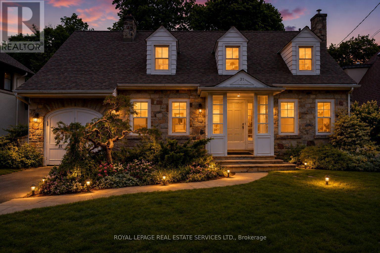31 BURNHAMTHORPE PARK BOULEVARD - 4