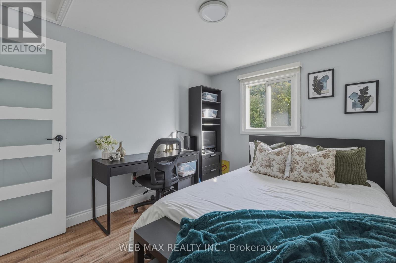 58 CASSANDER CRESCENT - 26
