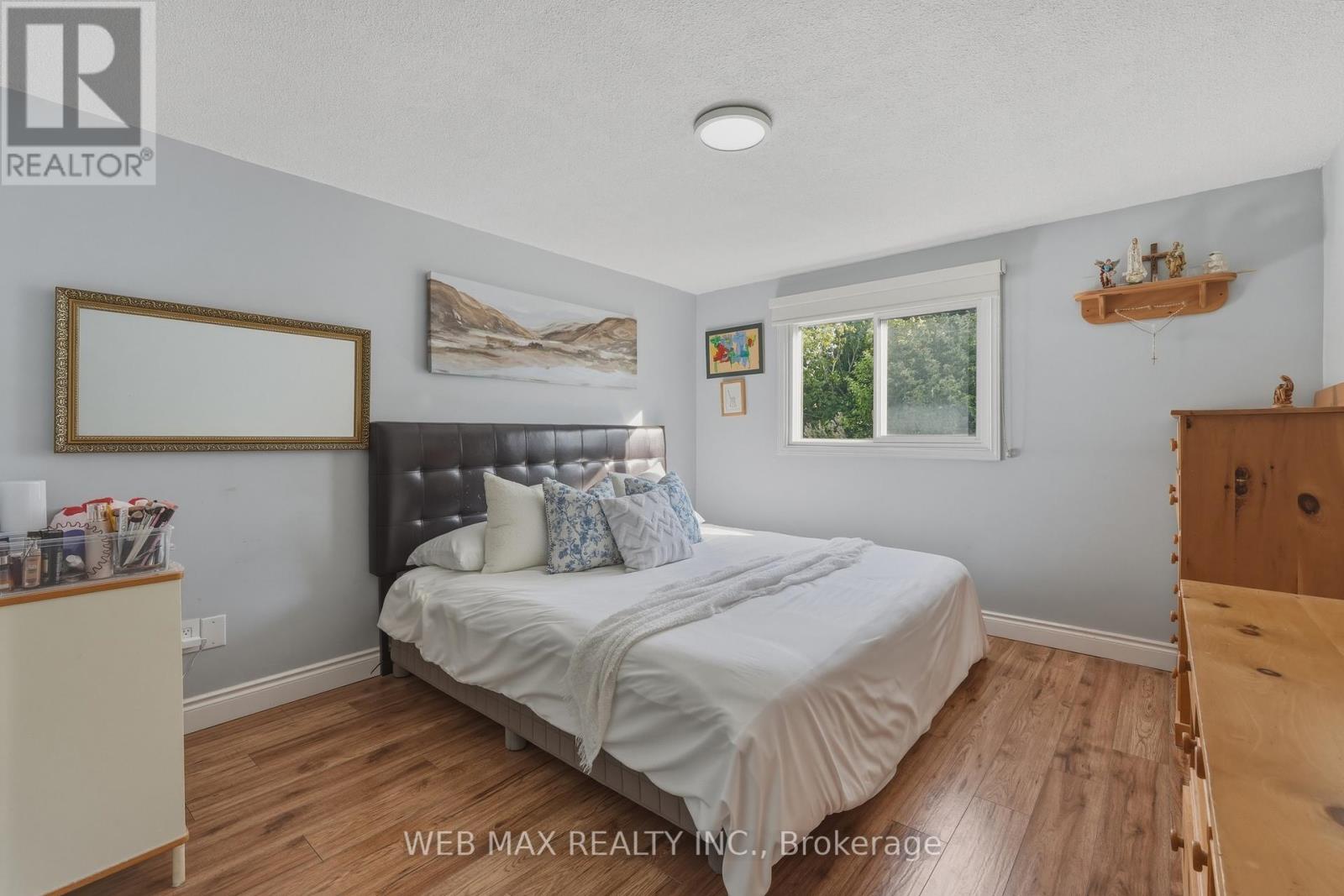 58 CASSANDER CRESCENT - 27