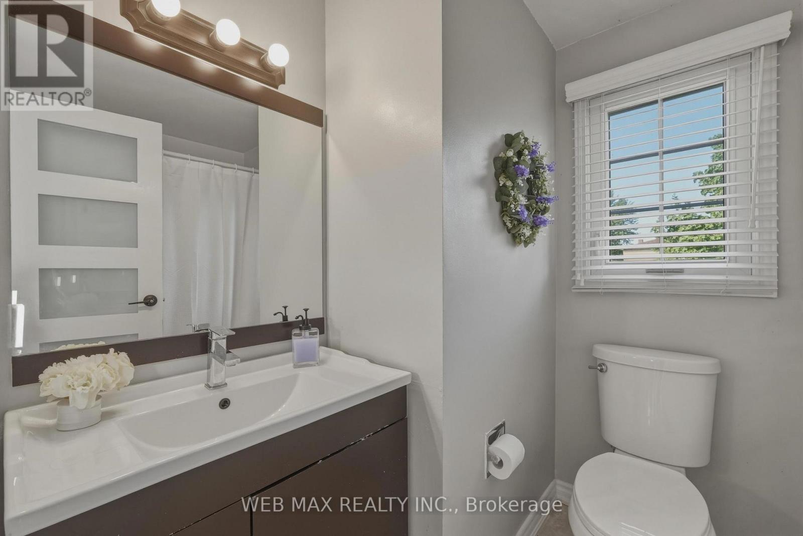 58 CASSANDER CRESCENT - 24