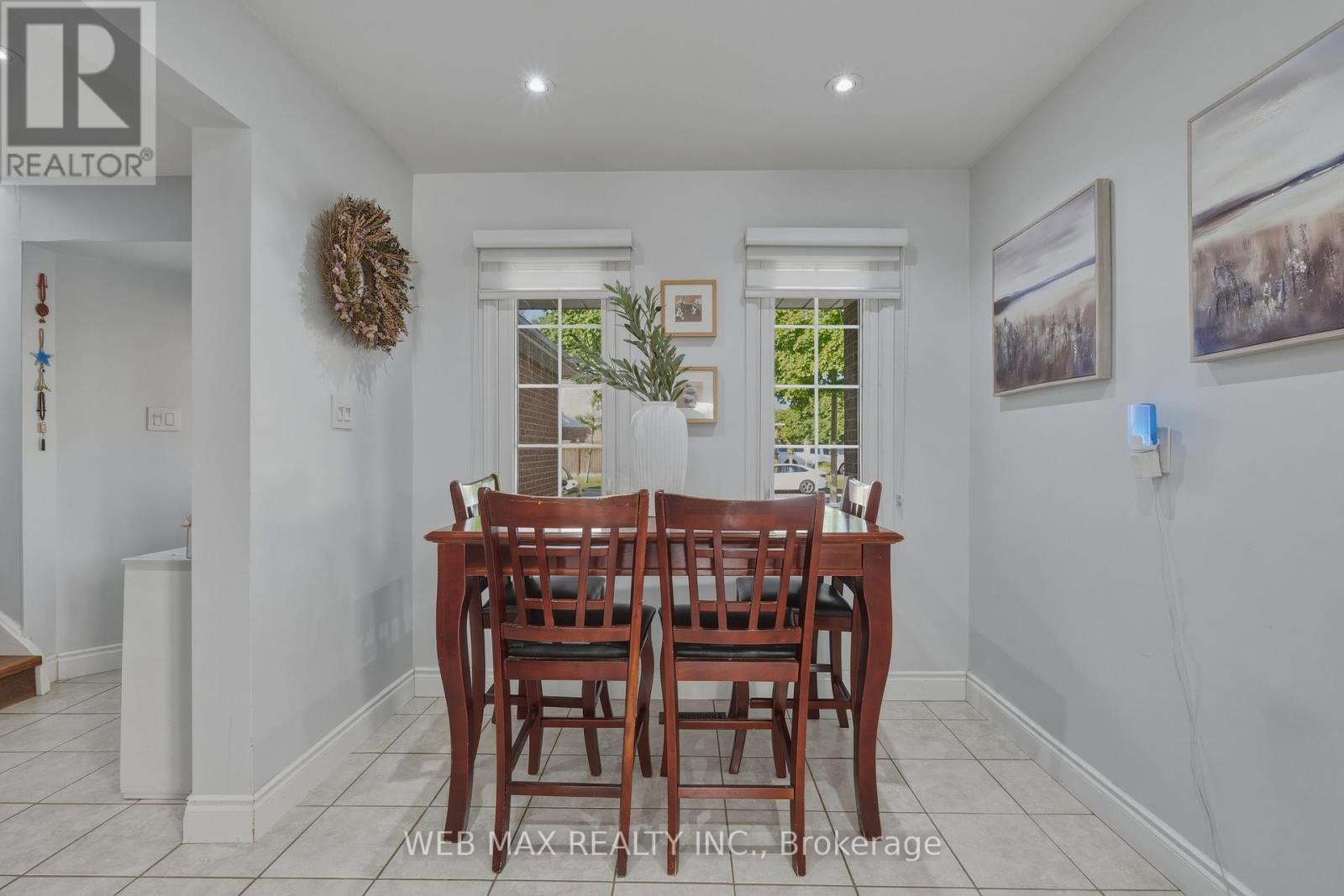 58 CASSANDER CRESCENT - 12