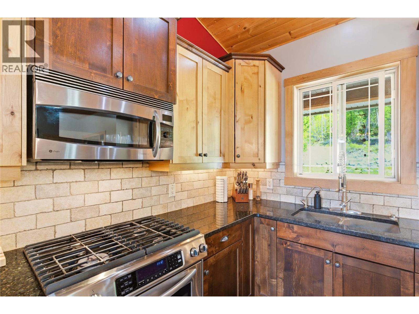  7080 Sun Valley Road, Kelowna