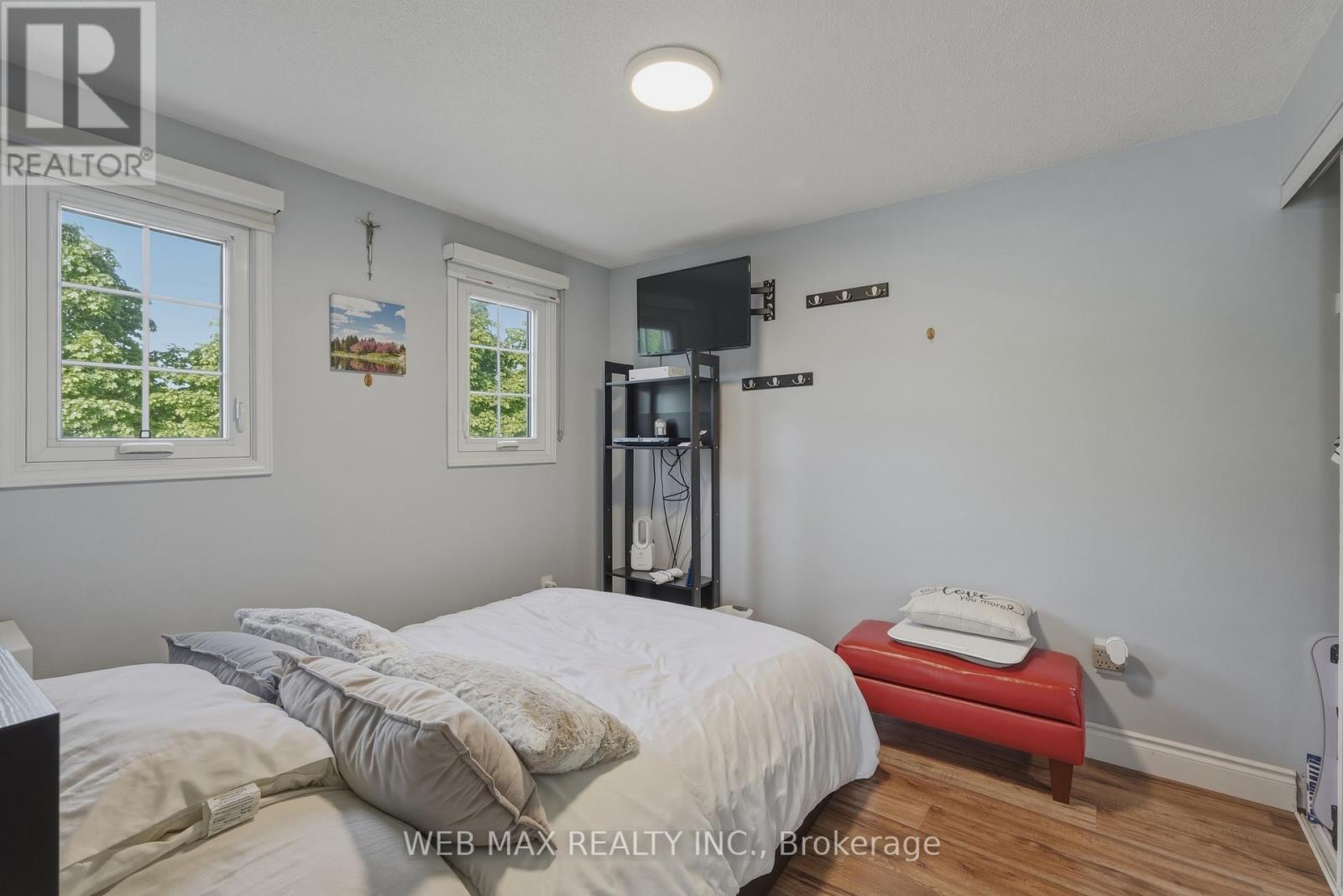 58 CASSANDER CRESCENT - 30