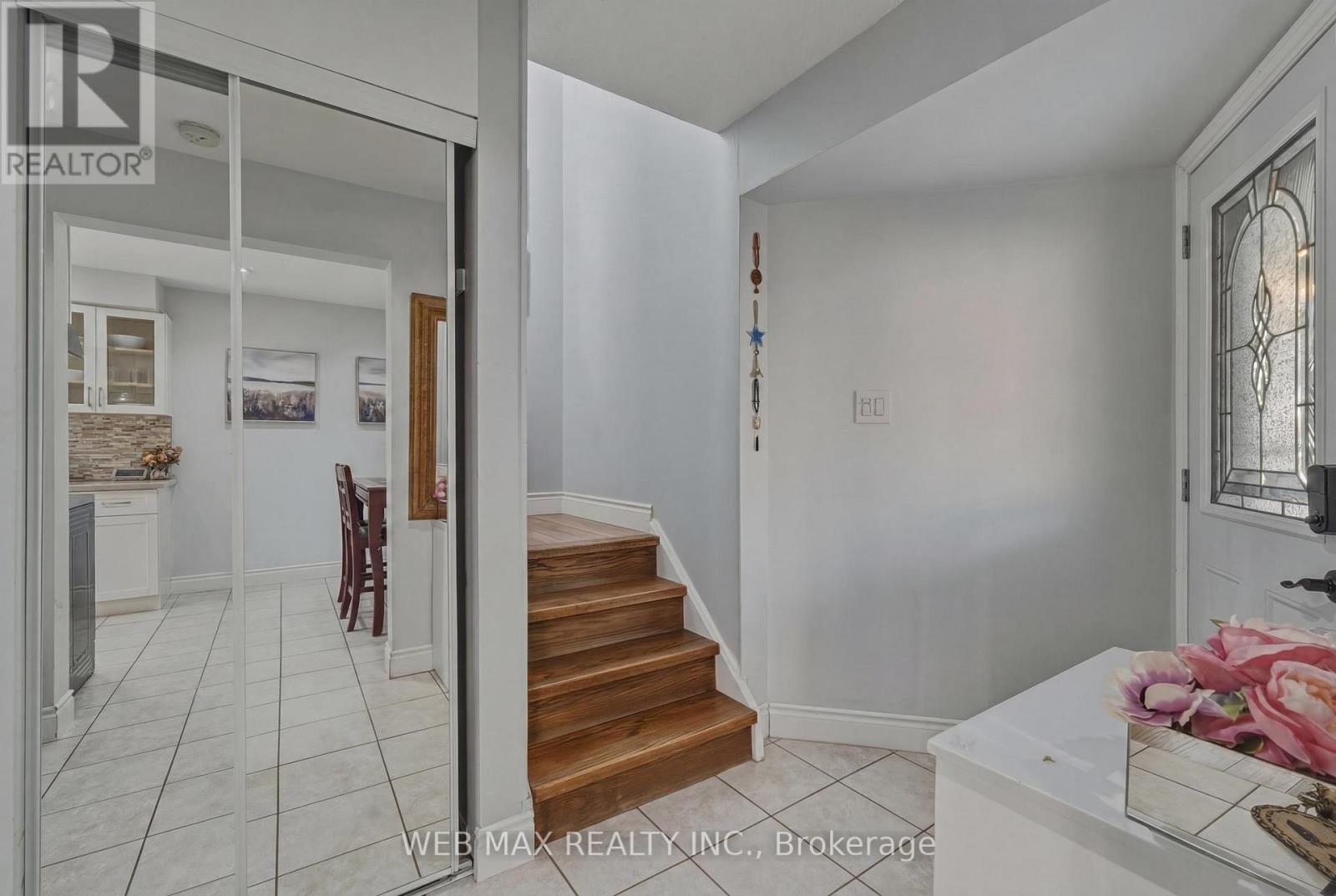 58 CASSANDER CRESCENT - 7