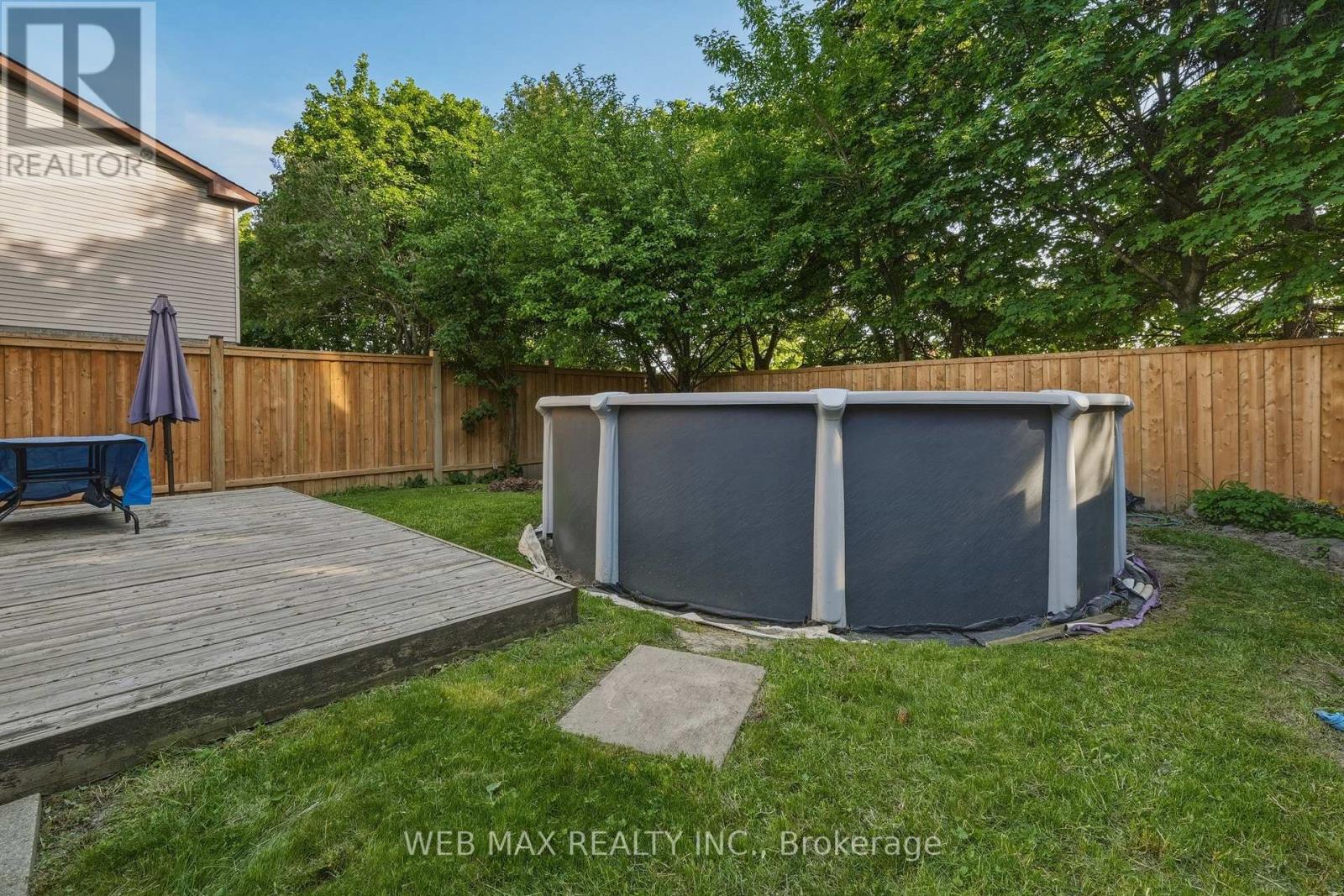 58 CASSANDER CRESCENT - 40