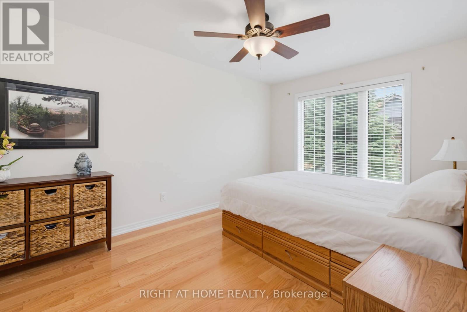 39 LACORRA WAY - 16
