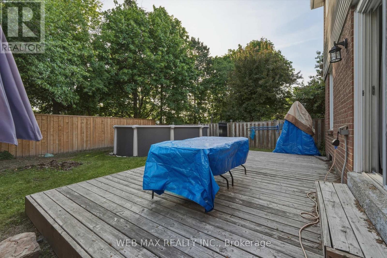 58 CASSANDER CRESCENT - 39
