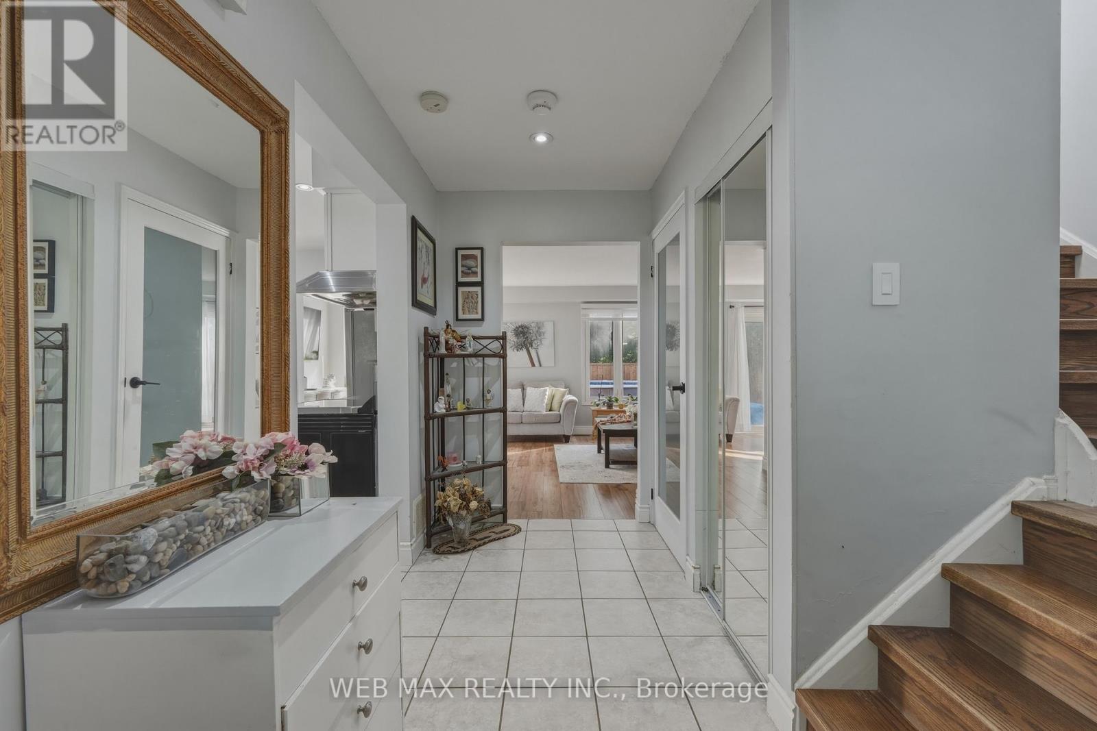 58 CASSANDER CRESCENT - 6