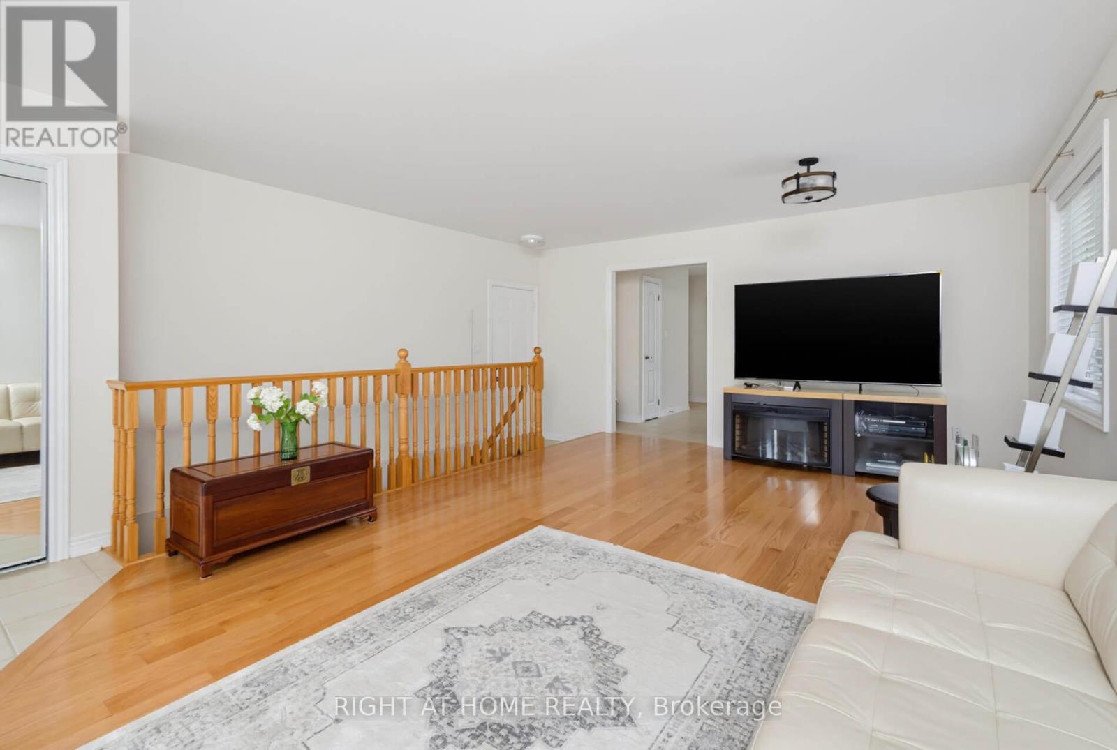 39 LACORRA WAY - 8