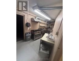 2724 Jane Street, Toronto, ON M3L2N1 Photo 18