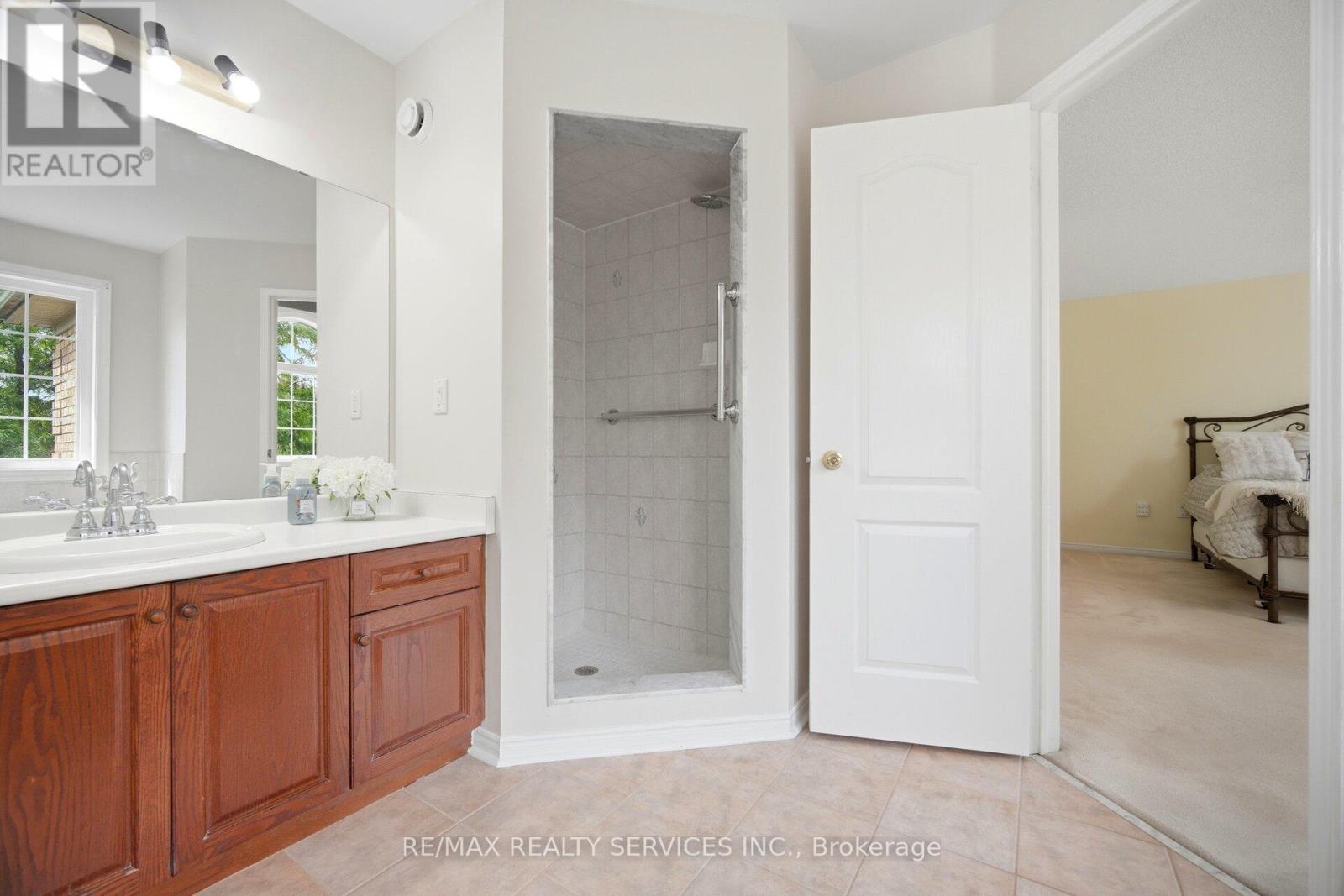 93 SECLUSION CRESCENT - 19