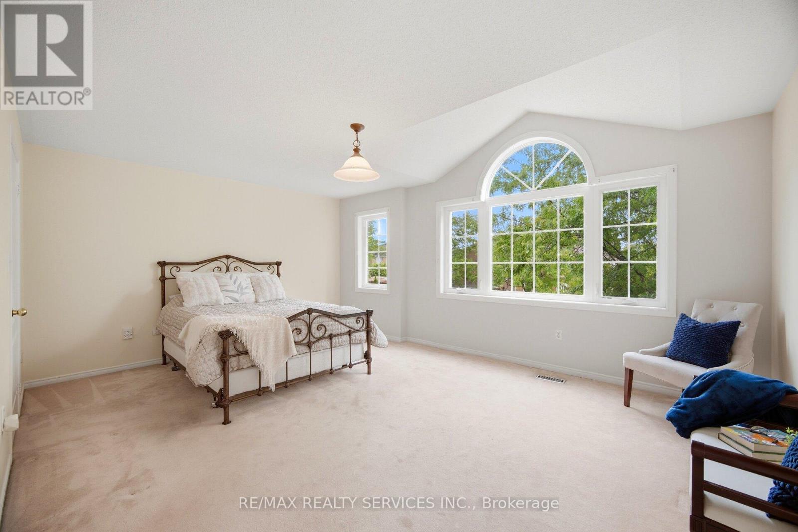93 SECLUSION CRESCENT - 15