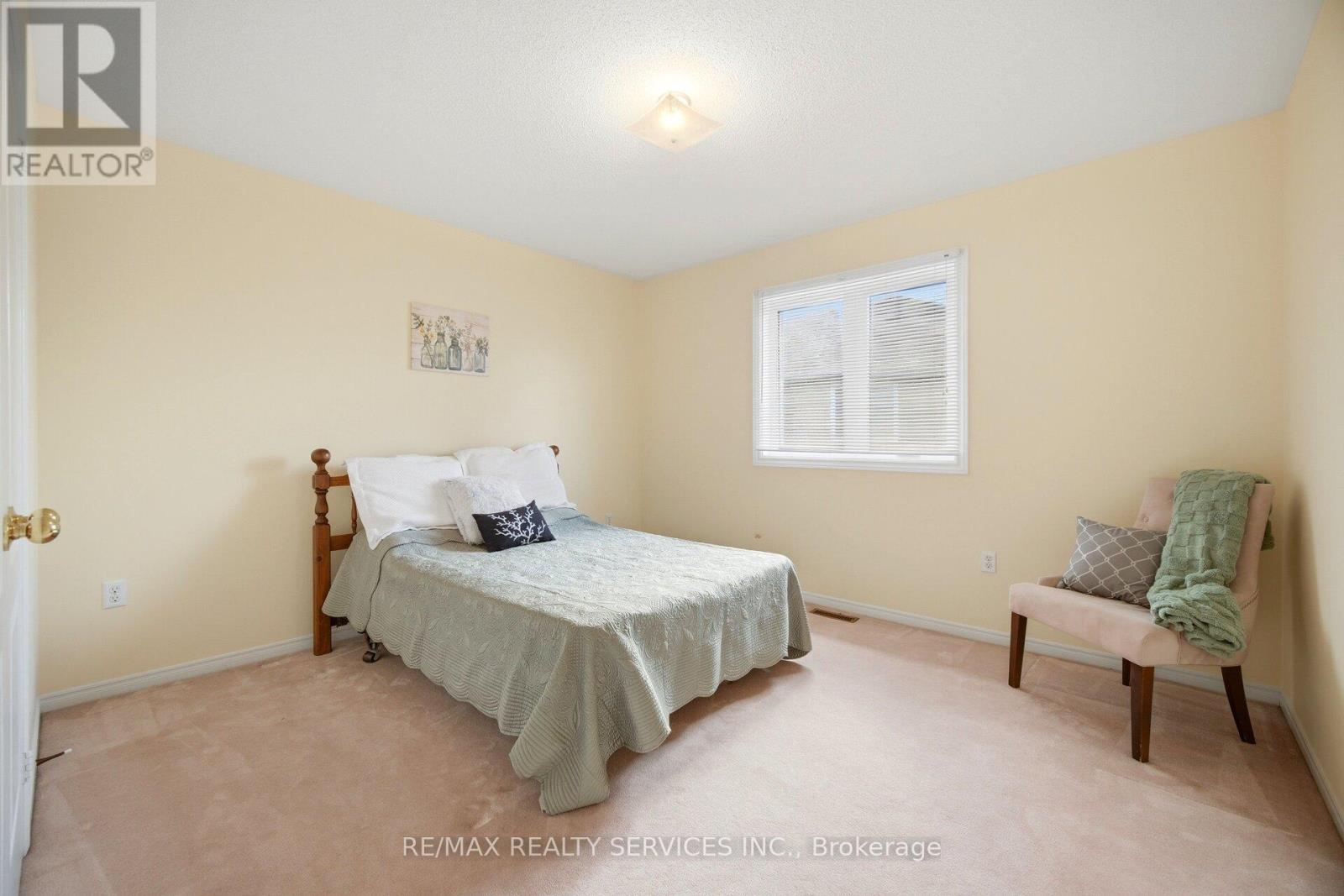 93 SECLUSION CRESCENT - 20