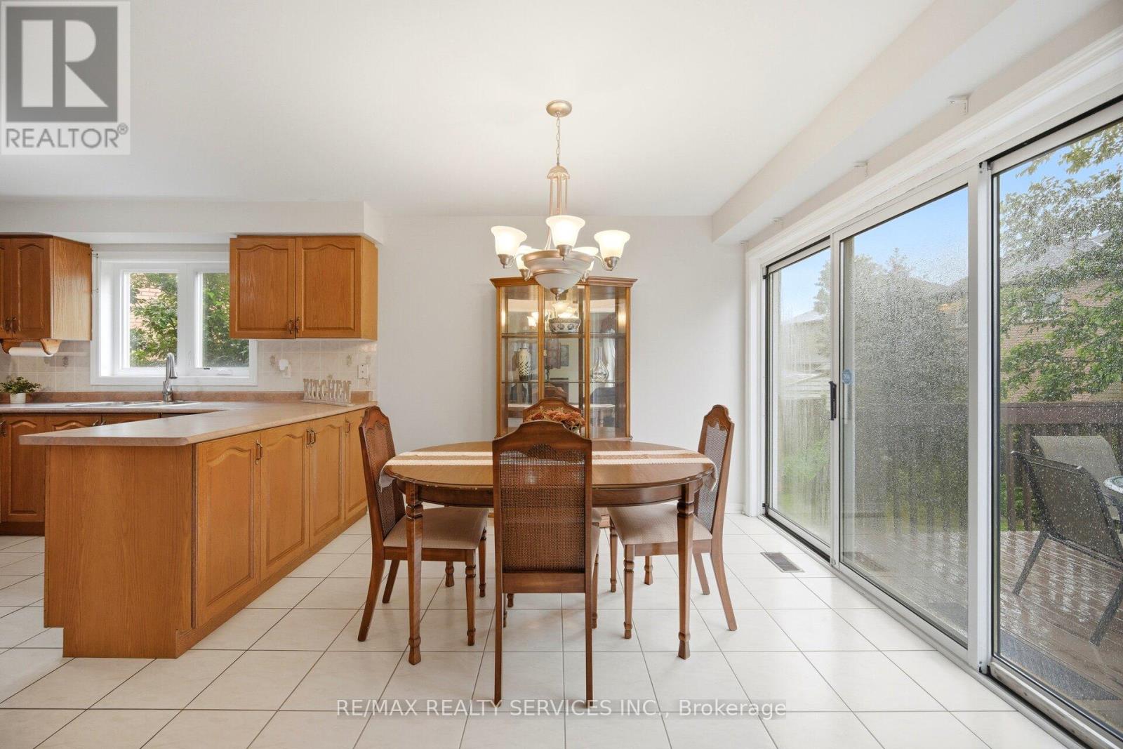93 SECLUSION CRESCENT - 6