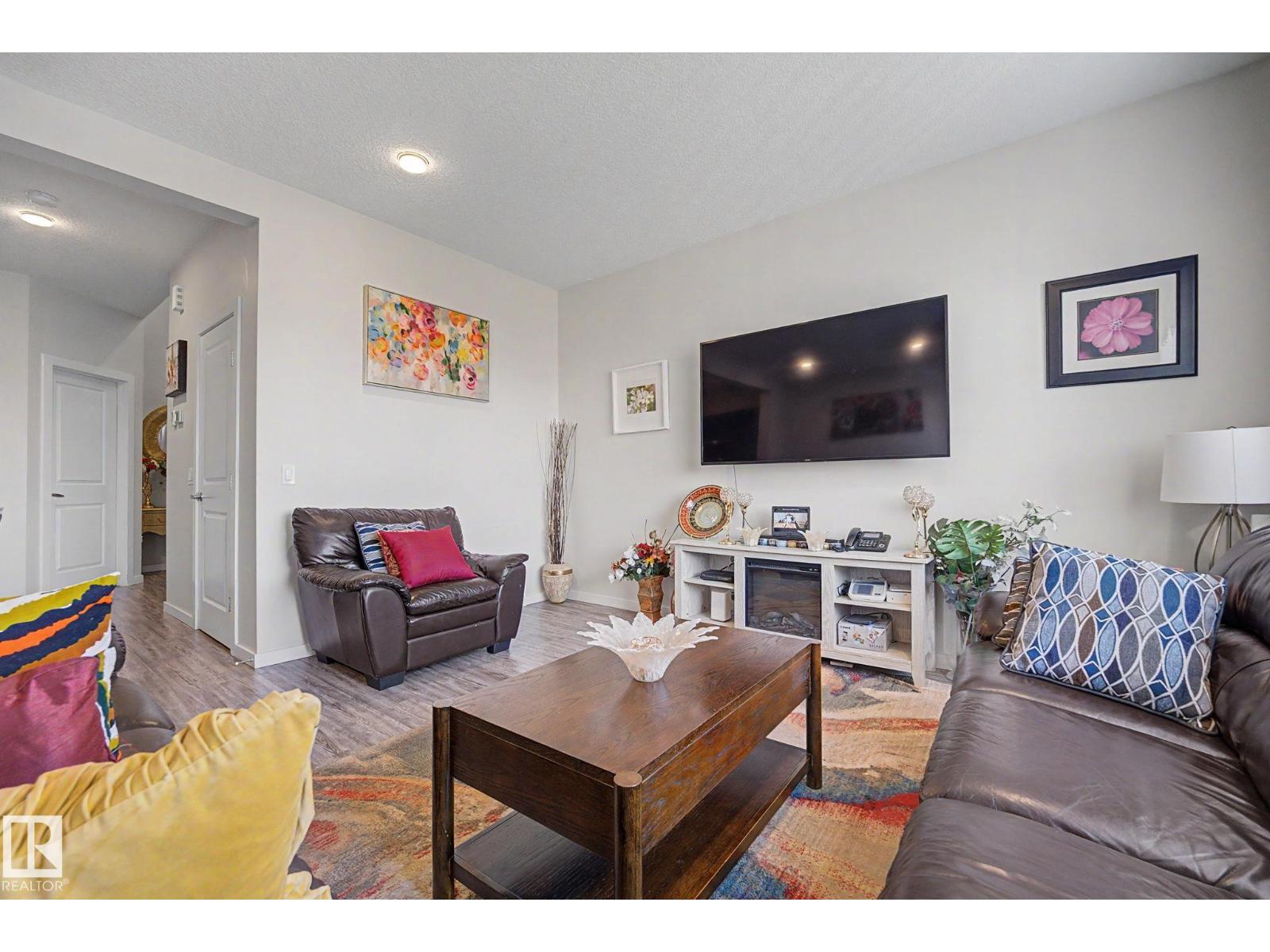 22419 80 AV NW NW - 16