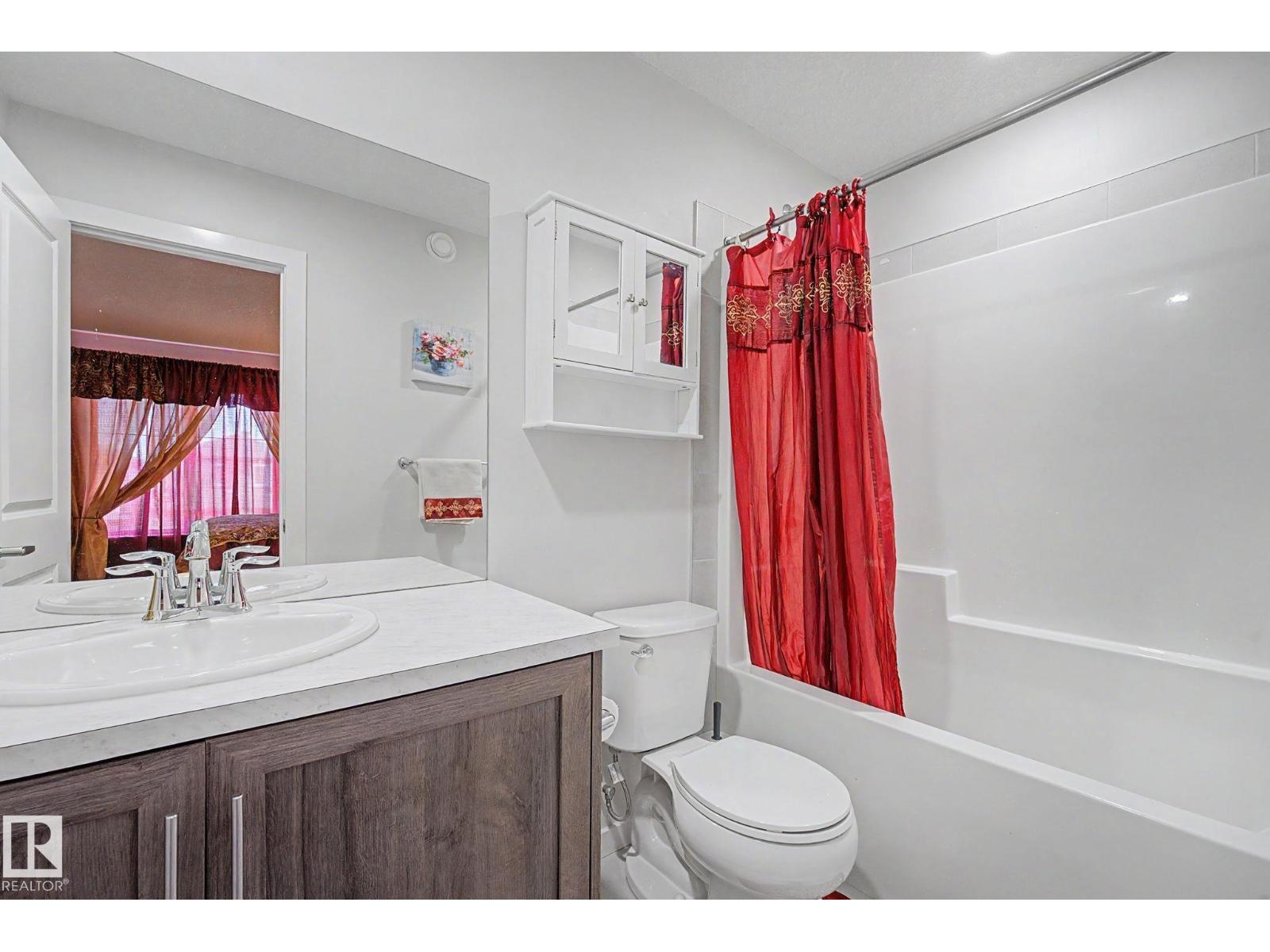 22419 80 AV NW NW - 35