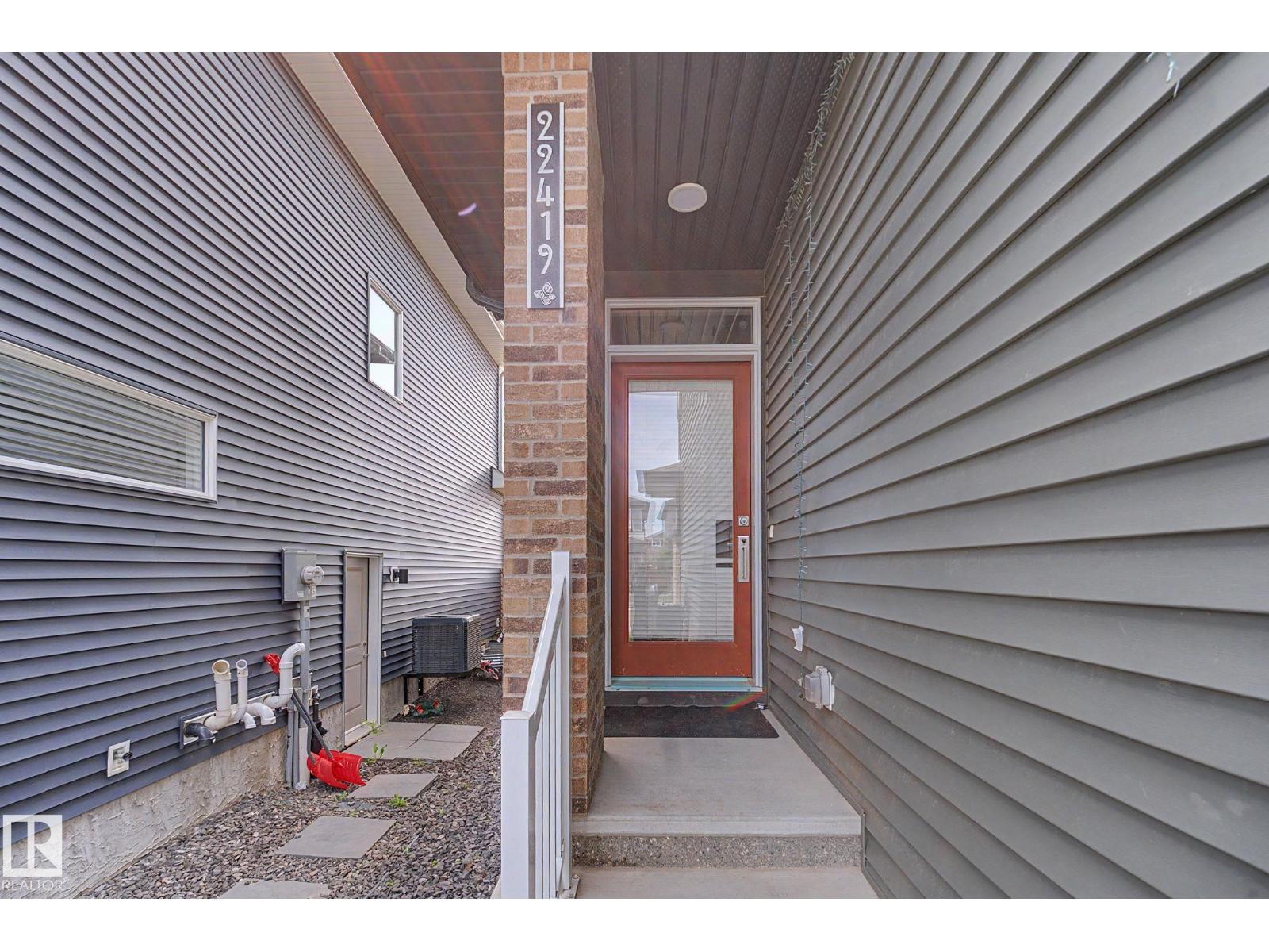 22419 80 AV NW NW - 4