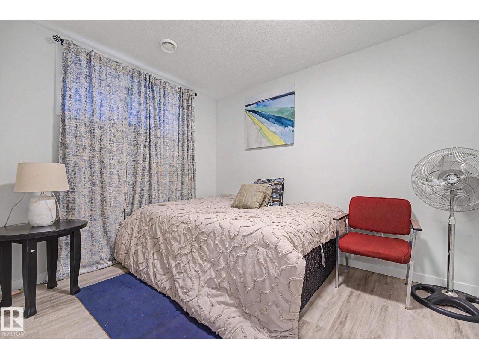 22419 80 AV NW NW - 41