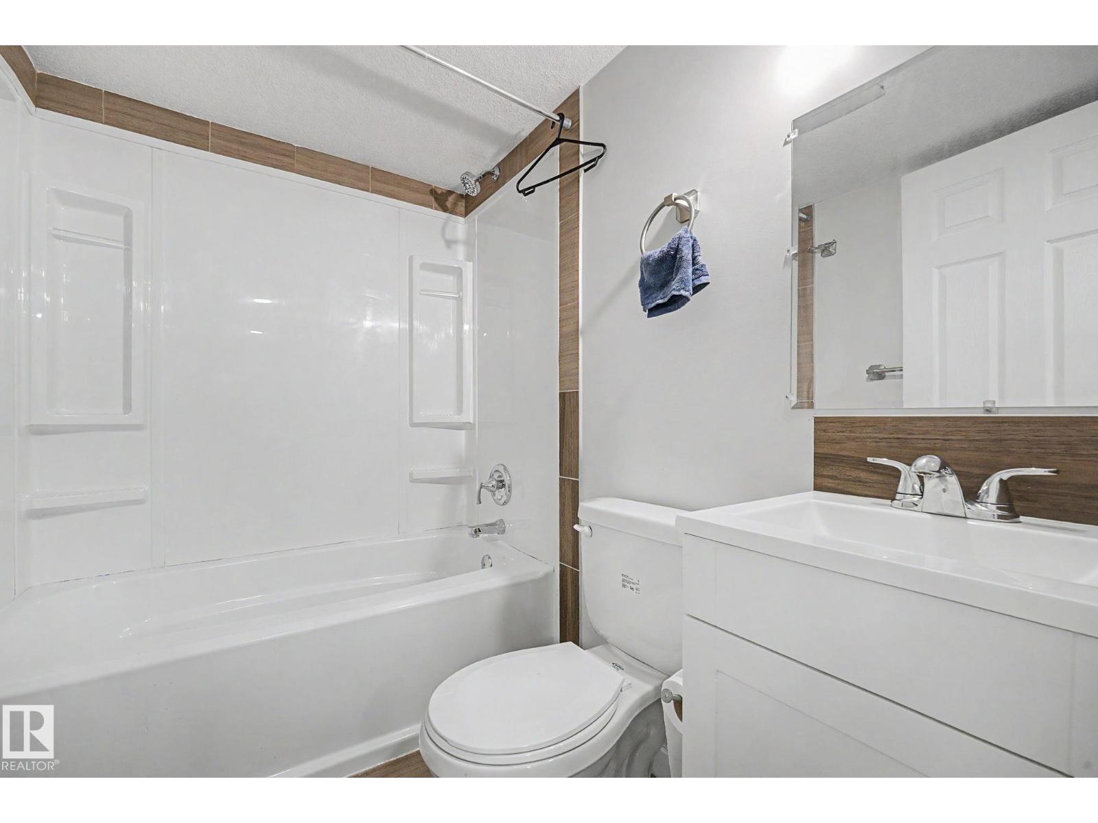 22419 80 AV NW NW - 43