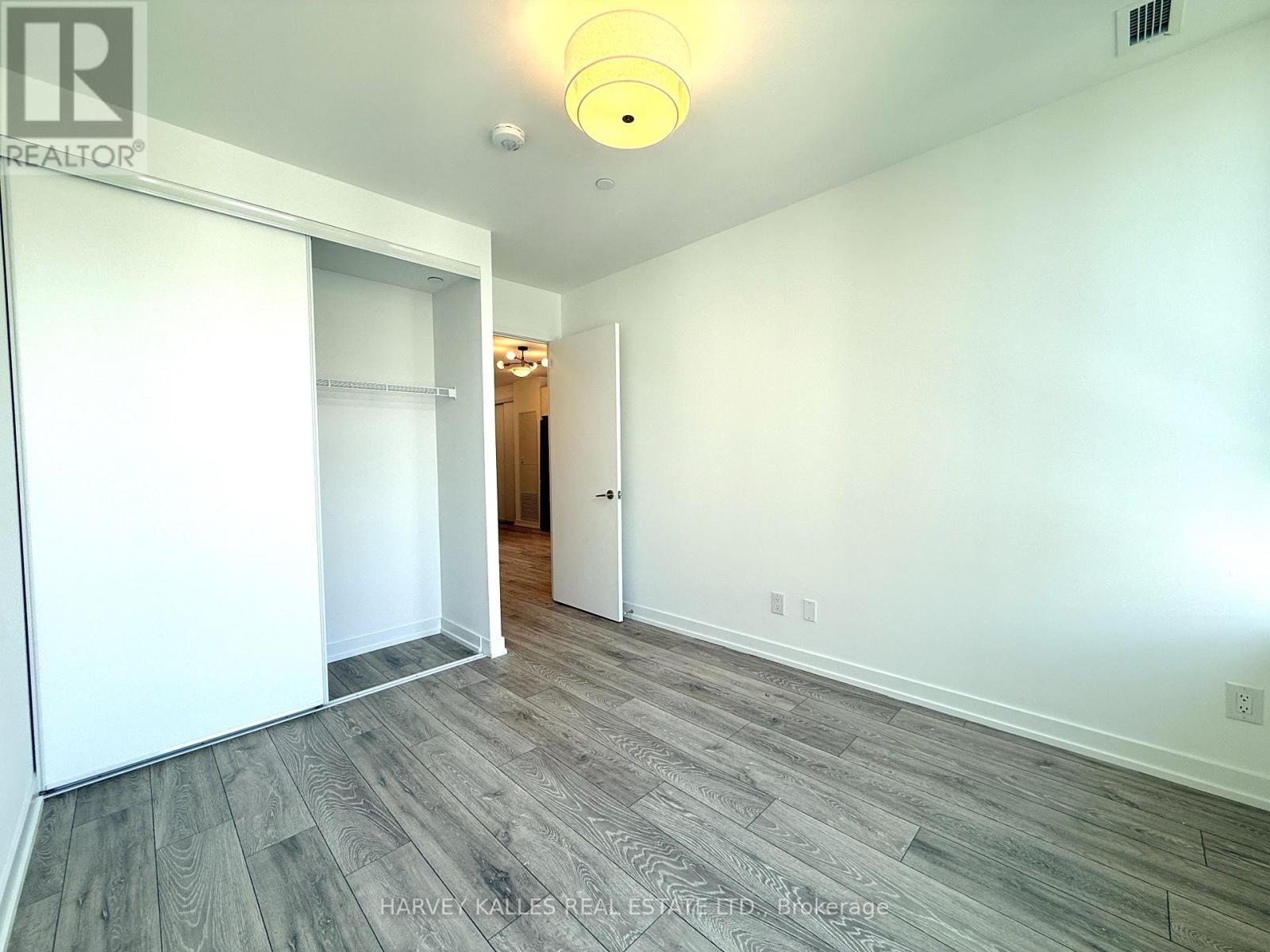 #635 3100 KEELE STREET - 15