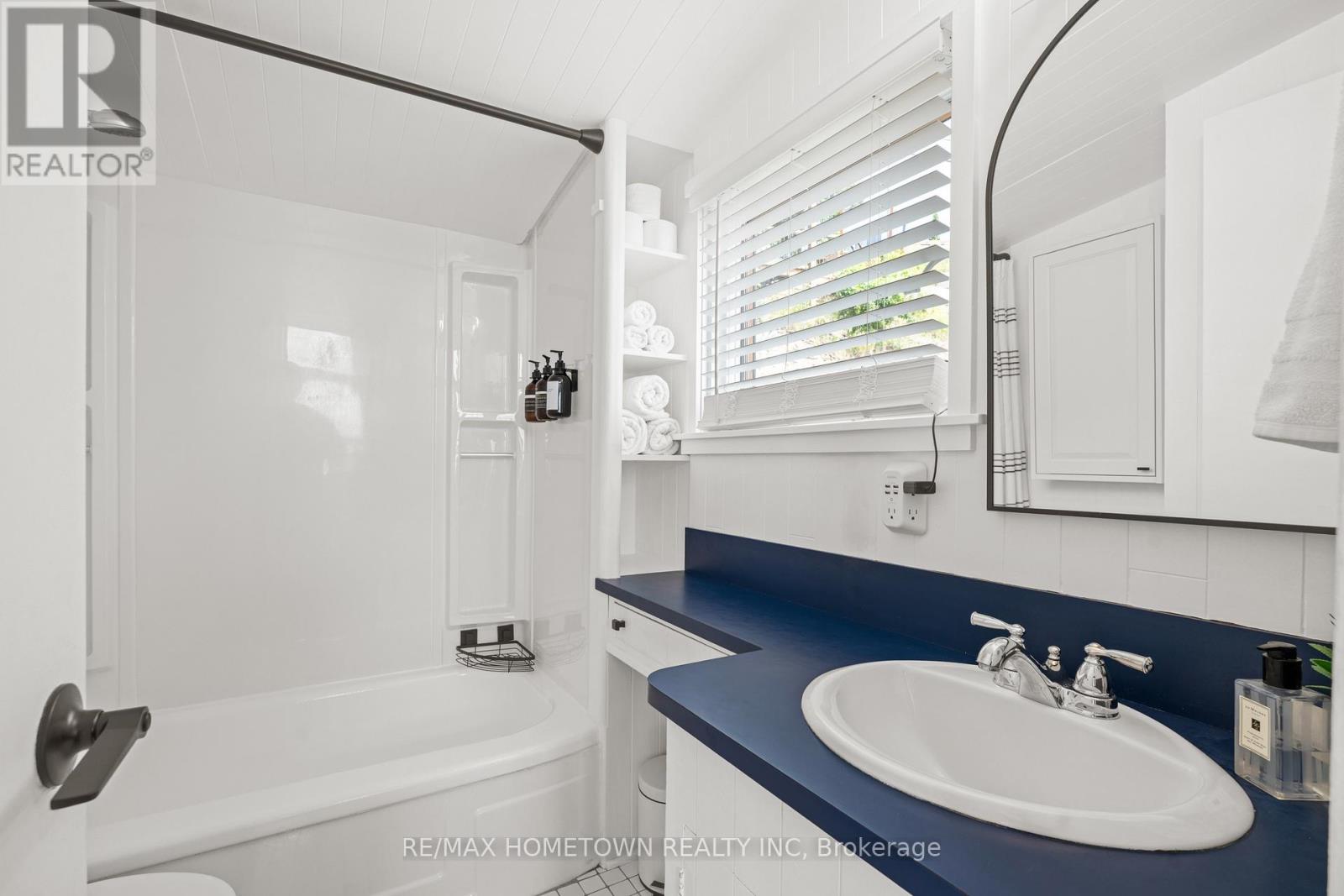 205 BROCKMERE CLIFF ROAD - 34