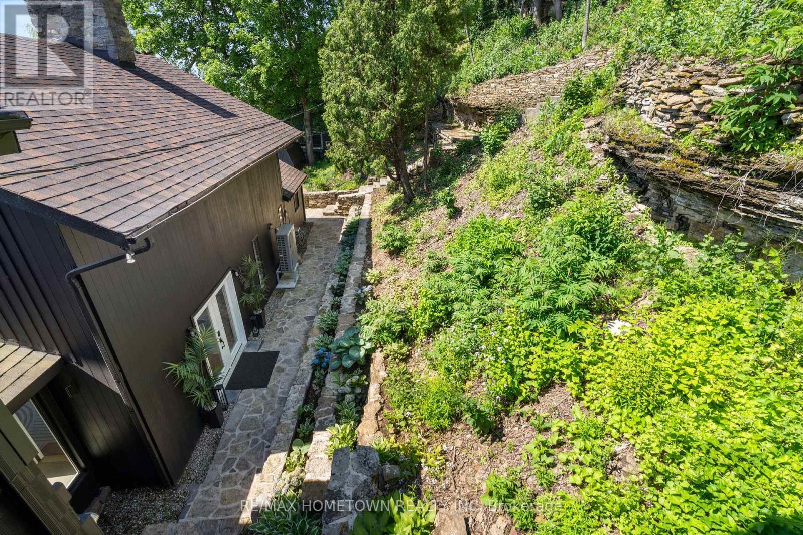 205 BROCKMERE CLIFF ROAD - 40