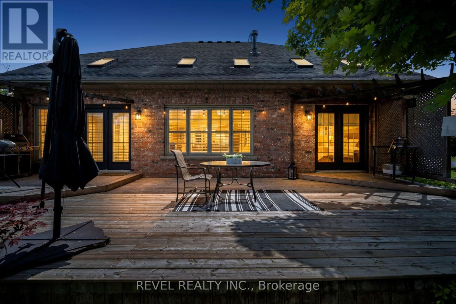 2255 MOHAWK TRAIL - 44