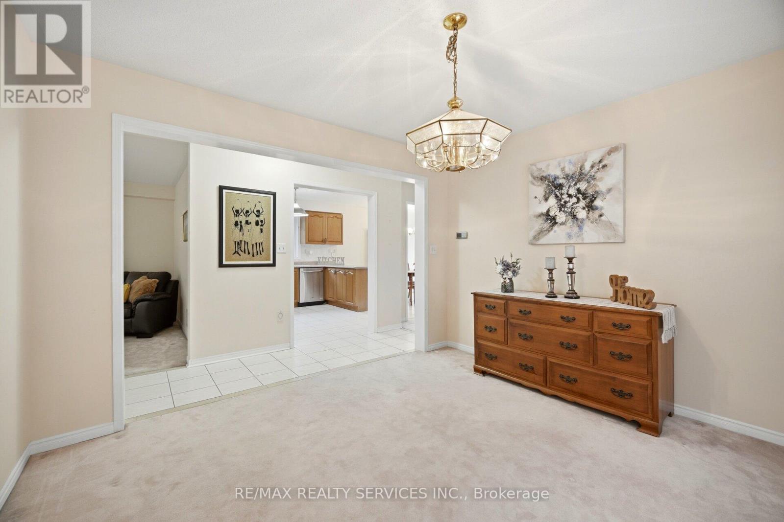 93 SECLUSION CRESCENT - 10