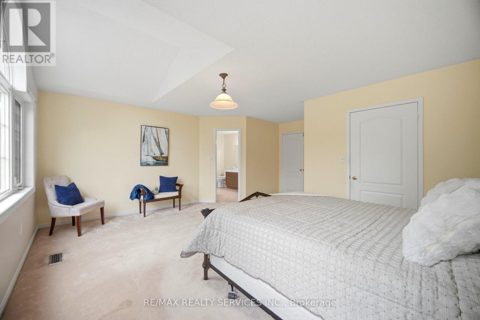 93 SECLUSION CRESCENT - 16