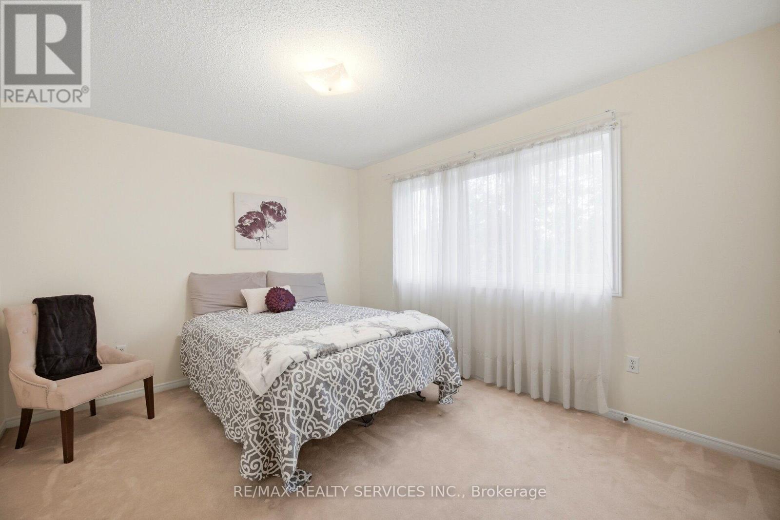 93 SECLUSION CRESCENT - 21